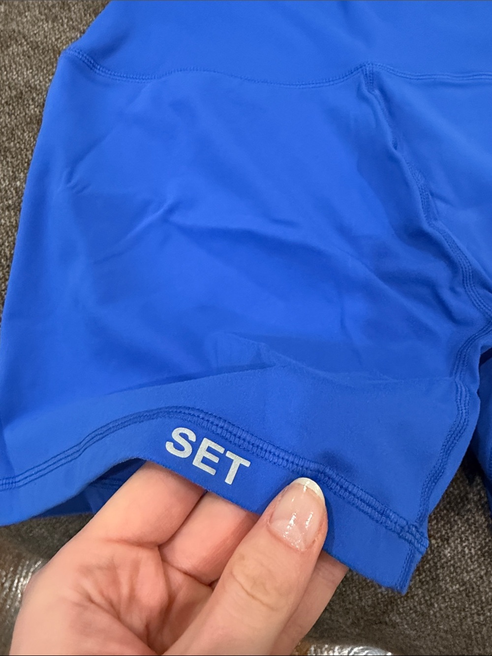SET Active SPORTBODY Bike Shorts and Scoop Sports Bra Jetsetter - Picture 2 of 9